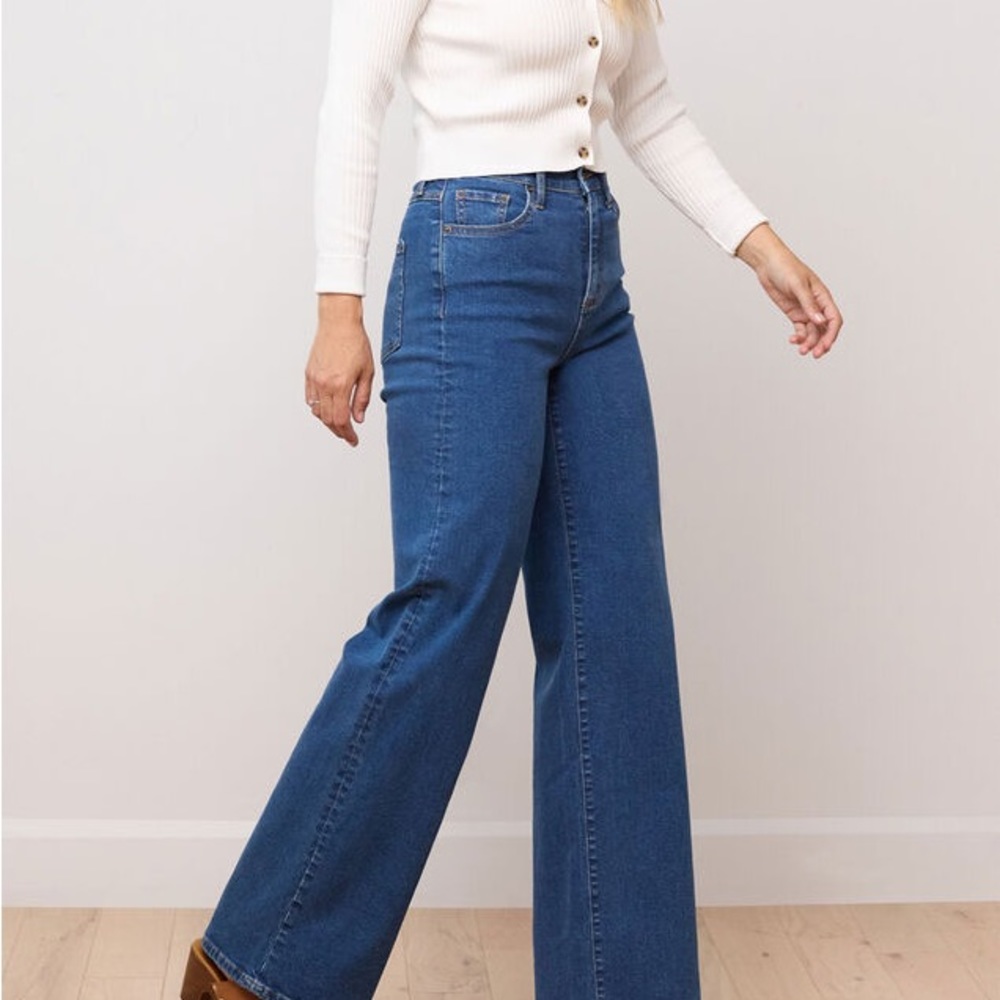Yoga jeans high rise flare. 29. EUC.